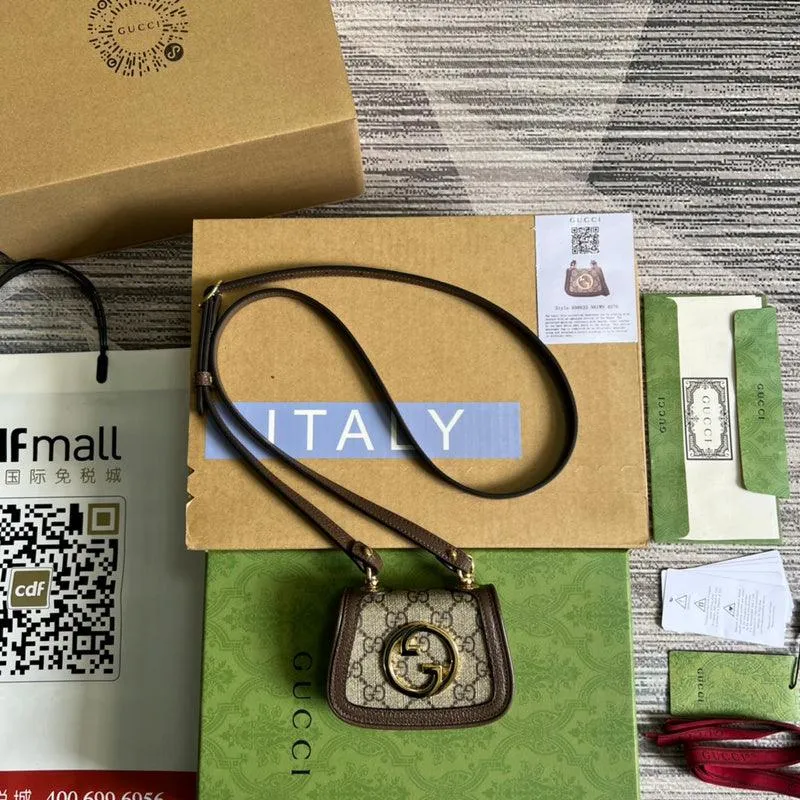 Charm - GG Bags - 696