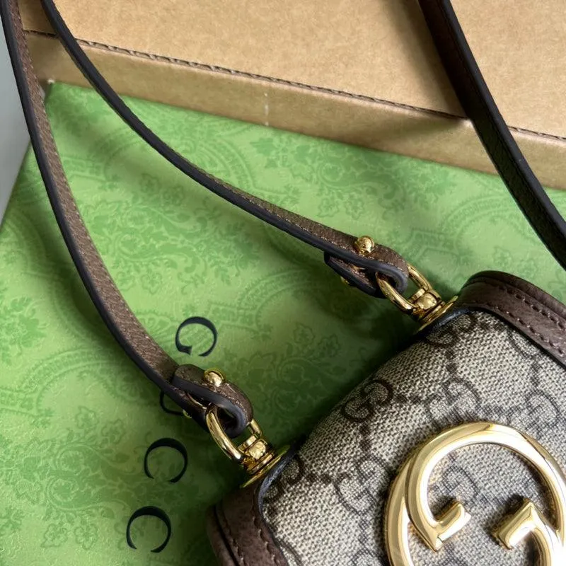 Charm - GG Bags - 696