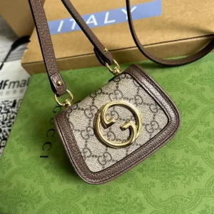 Charm - GG Bags - 696