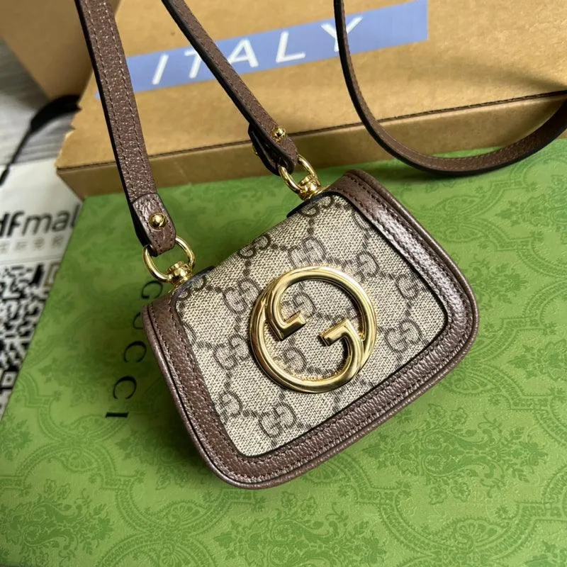 Charm - GG Bags - 696