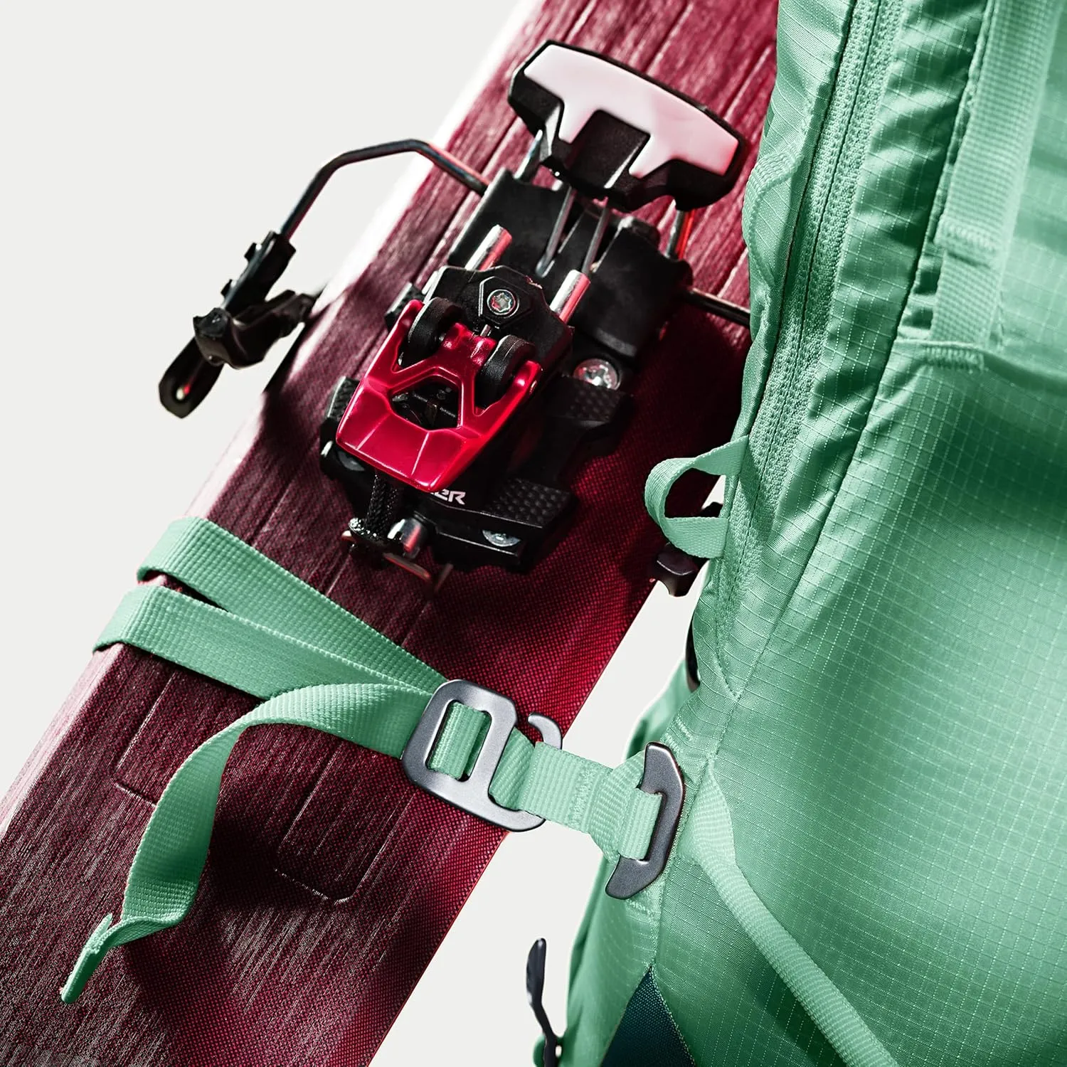 deuter Women's Freescape Lite 24 SL, Spearmint-Deepsea, 24L