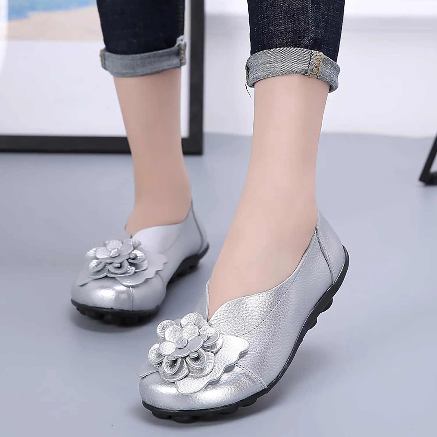 Flat Loafers for Women Comfortable Slip on Round Toe Slingback Soft Soles Moccasins with Flowers Walking Casual Dressy Lightweight Flat Shoes Nurse Driving Work Shoes Breathable Fashion Footwear