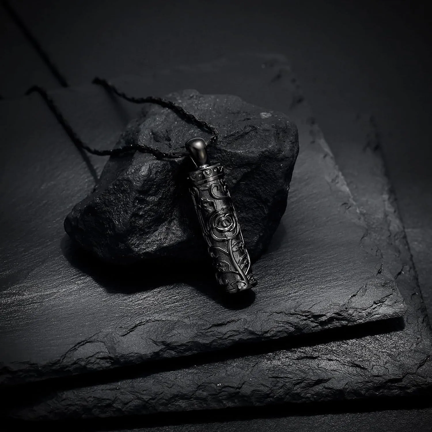 Flower Celtic Cremation Jewelry Necklace Roseflower Cylinder Bar Urn Necklace for Ashes Urn Pendant Necklace Keepsake Memorial Lockets for Ashes for Women Men