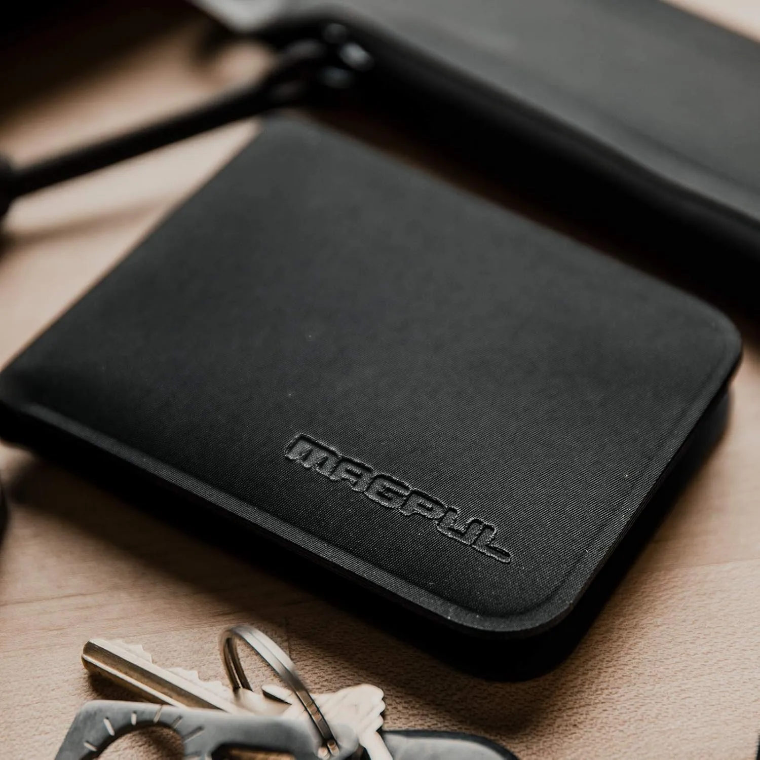 Magpul DAKA Bifold Tactical Minimalist Cash and Card Holder Wallet EDC Gear