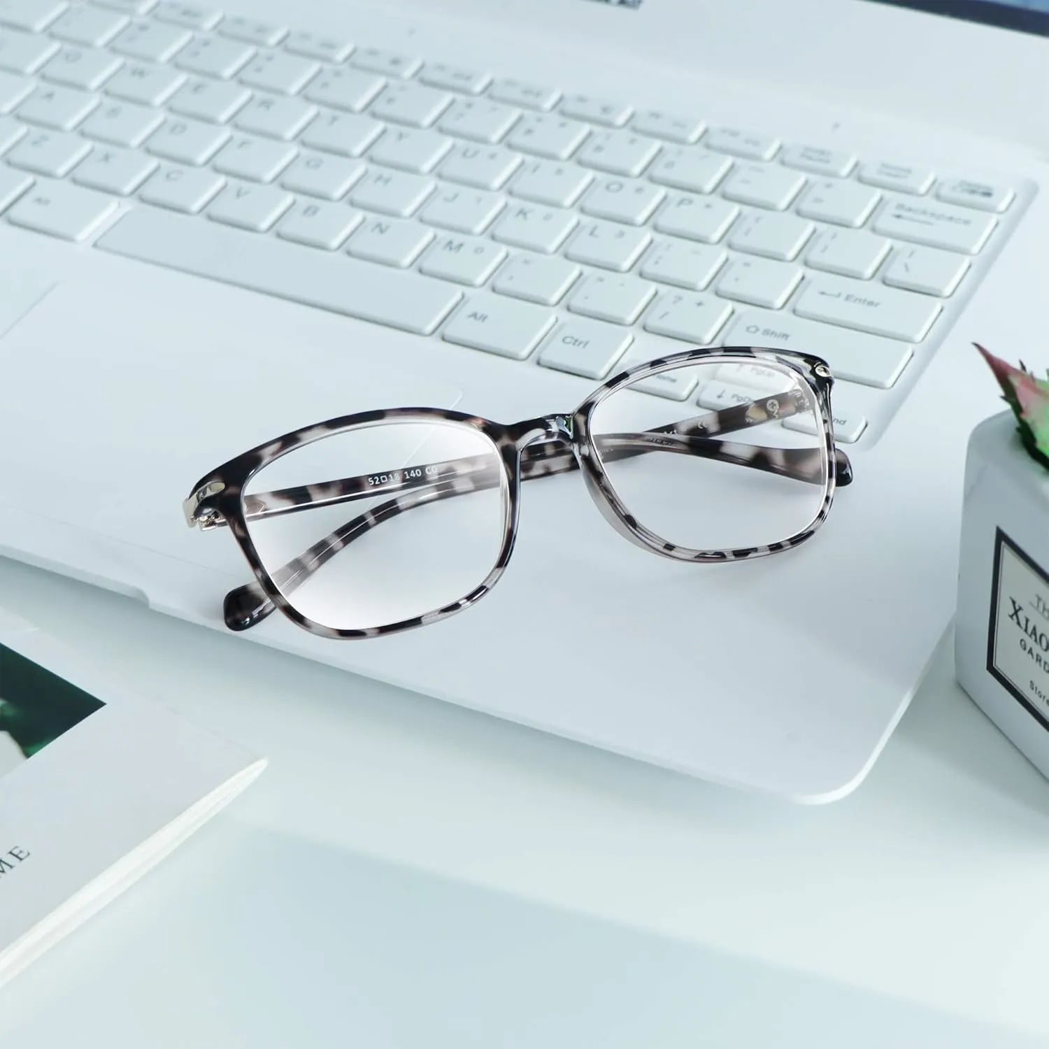 VisionGlobal Blue Light Blocking Glasses for Women/Men, Anti Eyestrain, Computer Reading, TV Glasses, Stylish Square Frame, Anti Glare(Leopard, 0.25 Magnification)