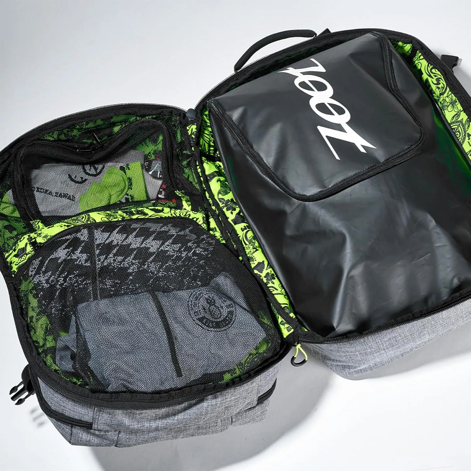 Zoot Ultra Tri Bag, Triathlon Transition Backpack with Wet Storage for Men & Women Athletes, Race Day, Travel & Train, Black